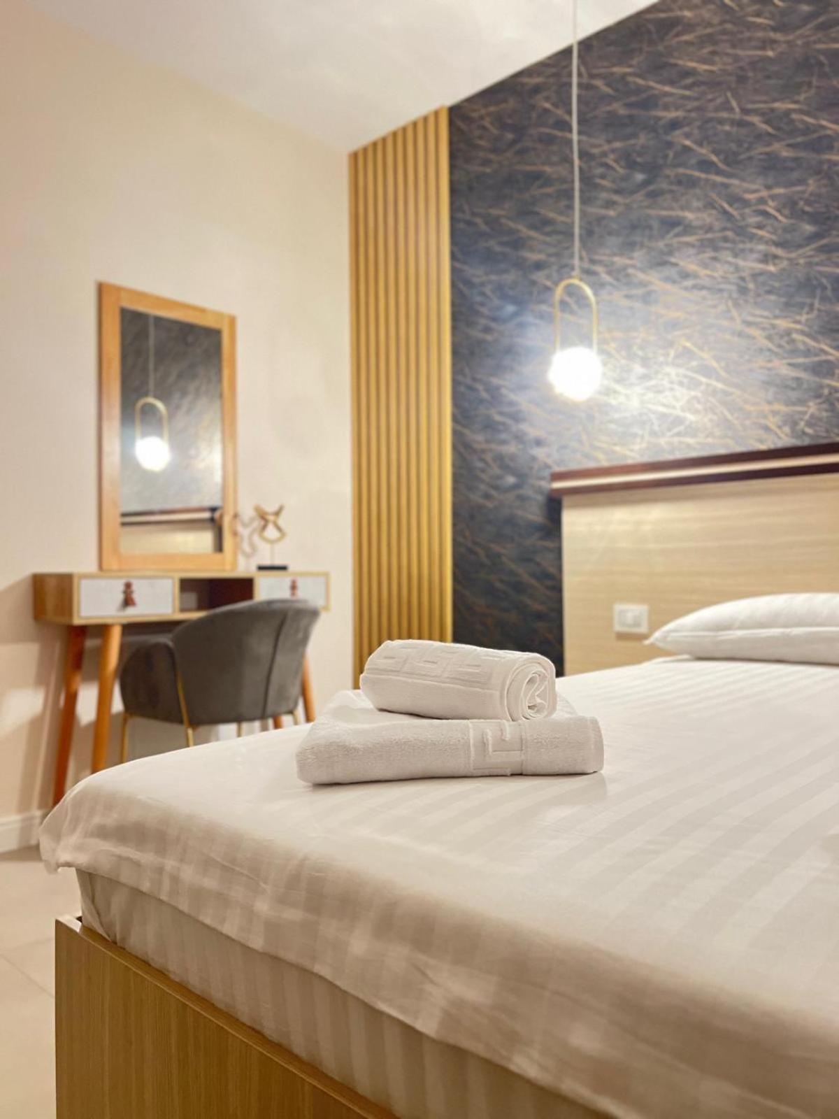 Pensiunea Villa D'Amici Mosnita Noua Экстерьер фото