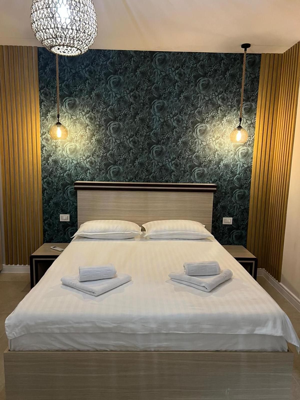 Pensiunea Villa D'Amici Mosnita Noua Экстерьер фото